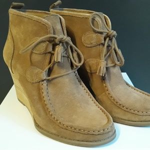 Lucky Brand Yaney Lace-up Suede Wedge Bootie